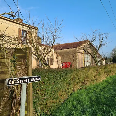 La Taniere De Caractere En Campagne, Puy Dufou 度假居 Sevremont