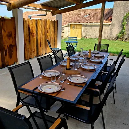 度假居 La Taniere De Caractere En Campagne, Puy Dufou