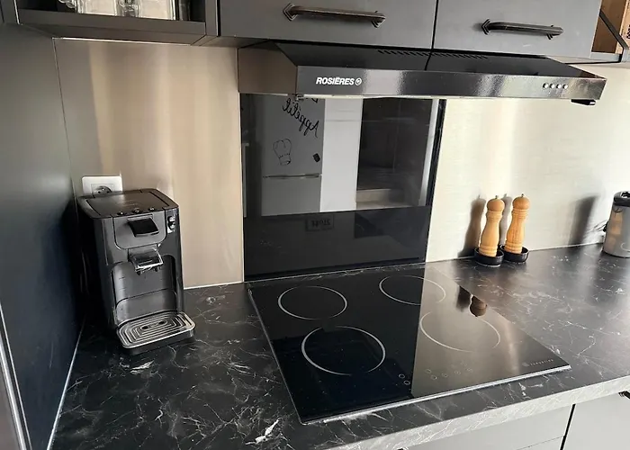 Nyaraló De Caractere La Taniere Campagne, Puy Dufou