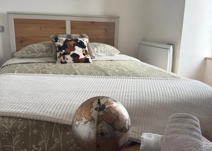 De Caractere La Taniere Campagne, Puy Dufou * Sevremont