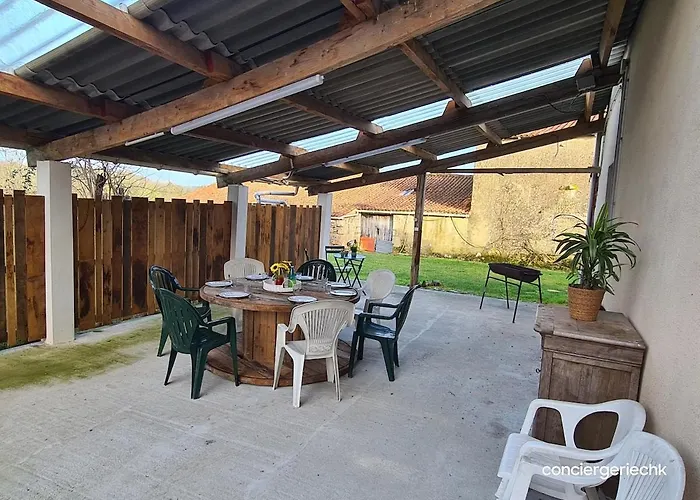 Nyaraló De Caractere La Taniere Campagne, Puy Dufou *